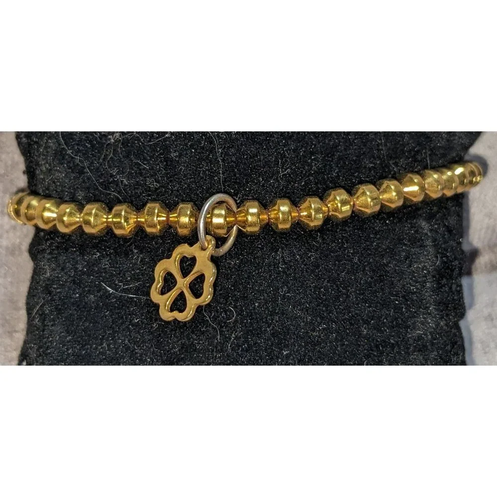 Chavez For Charity Gold Stretch Shamrock Bracelet - Picture 1 of 6